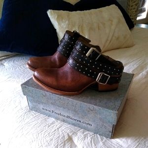 Freebies by Steven Clogs